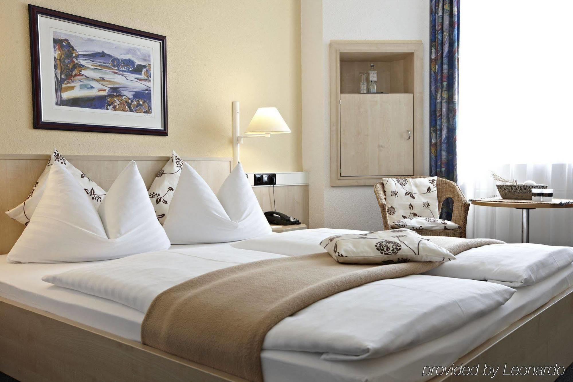Intercityhotel Rostock Exterior photo