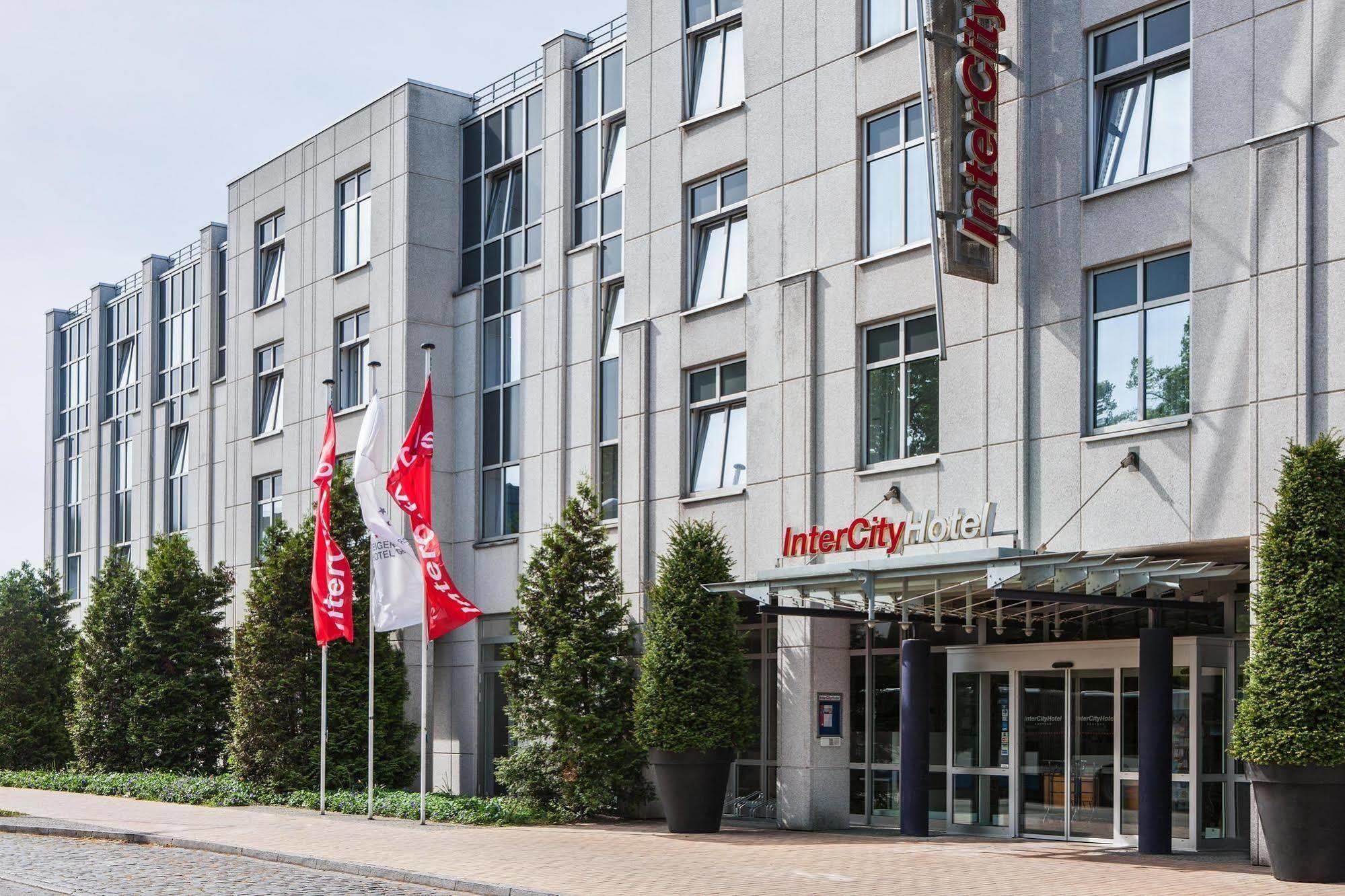 Intercityhotel Rostock Exterior photo