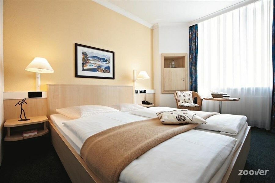 Intercityhotel Rostock Exterior photo